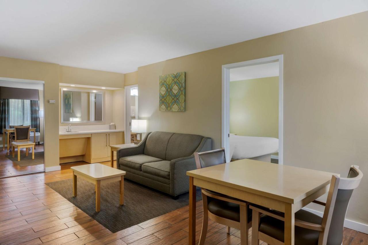 Best Western Plus South Coast Inn Goleta Buitenkant foto