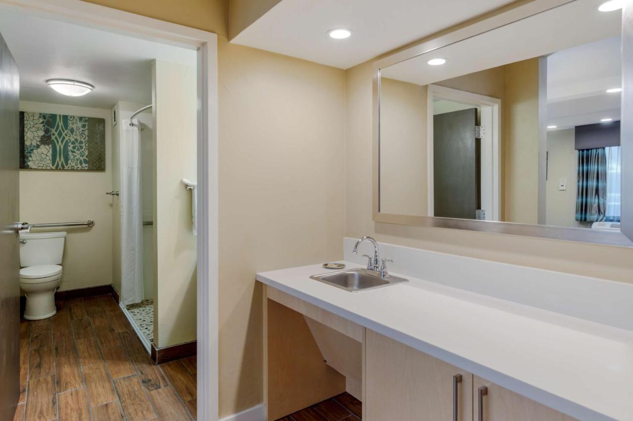 Best Western Plus South Coast Inn Goleta Buitenkant foto