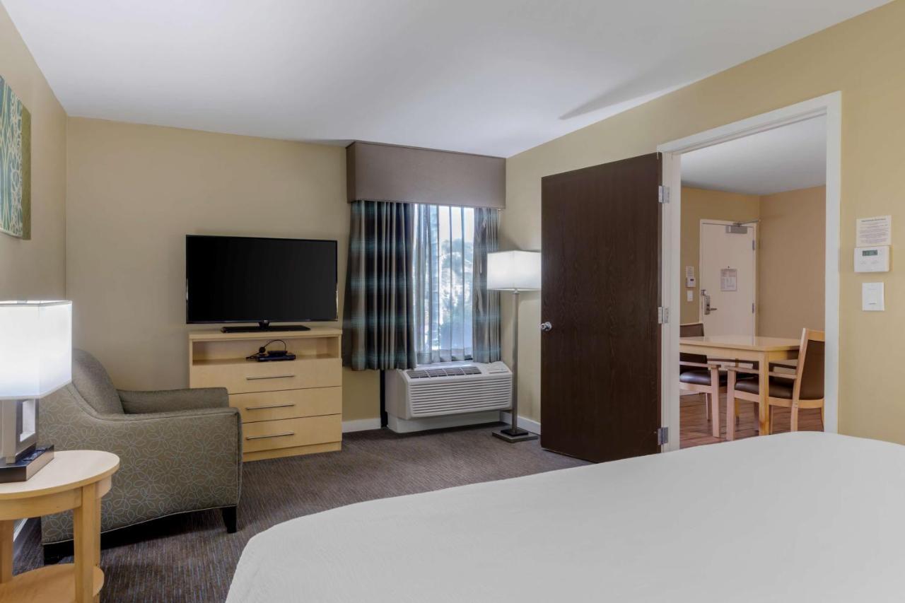 Best Western Plus South Coast Inn Goleta Buitenkant foto