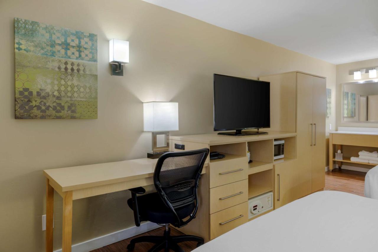 Best Western Plus South Coast Inn Goleta Buitenkant foto